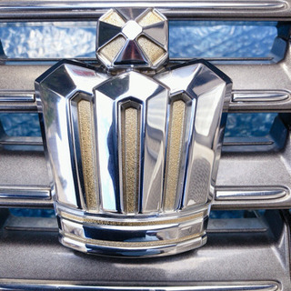 クラウン180系後期フロントグリル