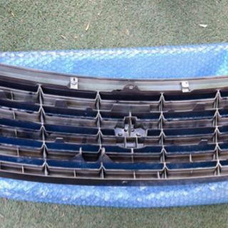 クラウン180系後期フロントグリル