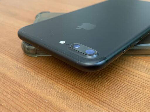 美品 iPhone7 Plus Black SIMフリー32GB