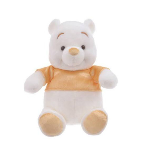 ディズニーストア　プーさんぬいぐるみ白