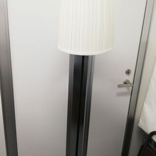 IKEA スタンド照明