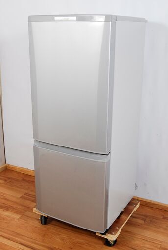 4372 MITSUBISHI 三菱 ノンフロン冷凍庫冷蔵庫 MR-P15Y-S 146L 2015年製 取扱説明書付愛知県岡崎市 直接引取可