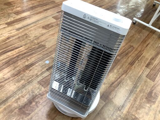 【店頭販売のみ】DAIKIN（ダイキン） の遠赤外線ヒーター『ERFT11WS-W』入荷しました！！