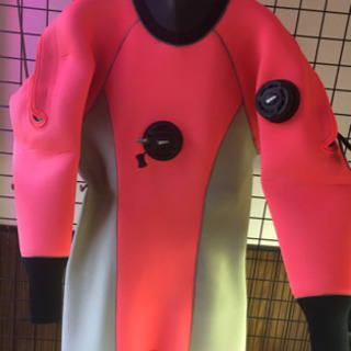モビーズ　レディース用ドライスーツ　3回のみ使用　最高級品