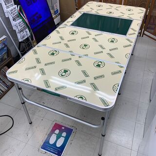 Coleman 8人用 四折フォールディングBBQテーブル、販売中 Coleman 8人用 四折フォールディングBBQテーブル、販売中