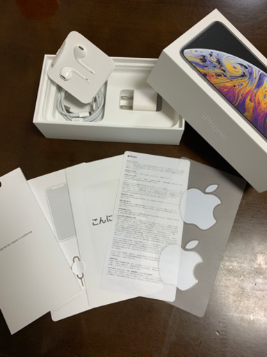 iPhoneXsMax 256GB シルバー simロック解除済み