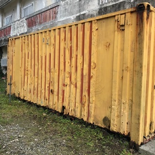 コンテナ、サビ多いです、宜野湾市真栄原まで取りに来れる方