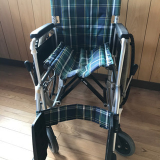 車椅子　介護用品　リハビリ