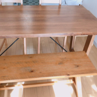 ウォールナット無垢　ダイニングテーブル