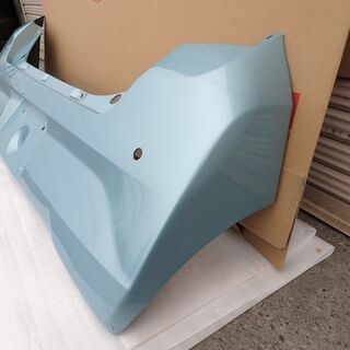 ダイハツ ミラ イース LA350S の リアバンパー カラーB83