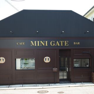 ブリティッシュな雰囲気のお店　CAFE&BAR MINIGATE