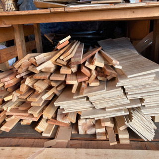 薪、DIYなどに。木材の切れ端