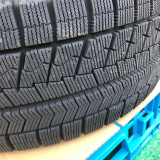 値下げ！美品　バリ溝　225/45/17 ブリザック　VRX スタッドレス