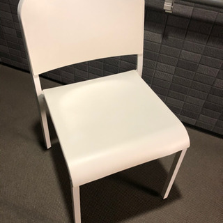 イケア 白い椅子 MELLTORP