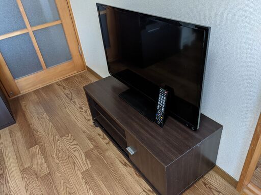 TOSHIBA 液晶カラーテレビ32S8 32型(外付けHDDで録画可能・リモコンと取り扱い説明書付き)＆テレビボードのセット