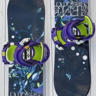 146cm SALOMON スノーボード　板　FLUX ビンディング 146cm SALOMON スノーボード板FLUX ビンディング