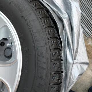 ２００系ハイエーススタッドレスタイヤホイールセット