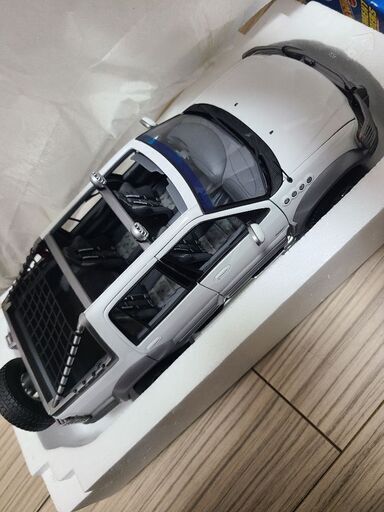 ミニカー　フォード　エクスペディション