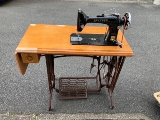 BROTHER ブラザー 足踏みミシン TA1-B618 職業用アンティーク レトロ