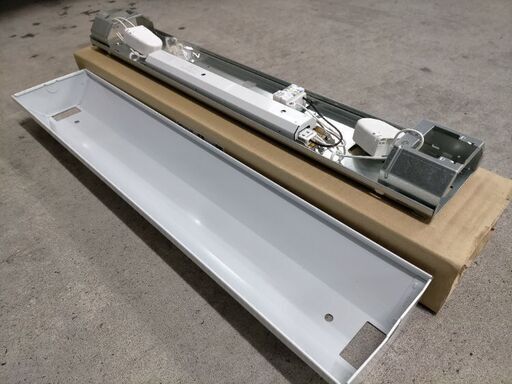 コイズミ製LED照明器具　XH90112L　9台まとめて　未使用