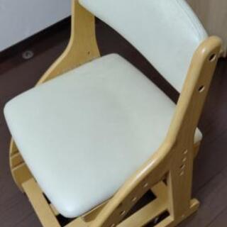 【ネット決済・配送可】ニトリで買った勉強用の椅子