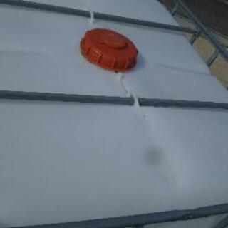 1000リットルタンク。用途いろいろ。