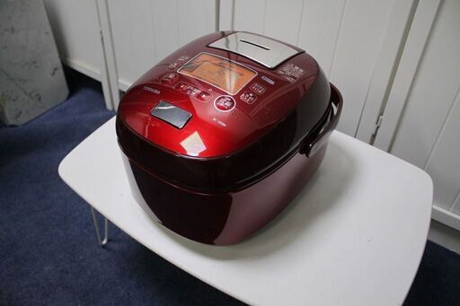 R2489) TOSHIBA 中古 東芝 真空IHジャー炊飯器 5.5合 グランレッド 鍛造かまど銅釜 RC-10VRK-R 2016年製! 炊飯器 店頭取引大歓迎♪