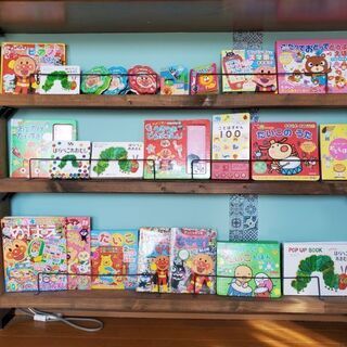 【ネット決済】2×4で作った手作り本棚！！