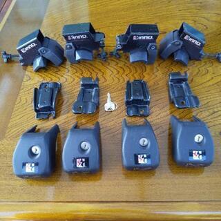 THULE, INNOルーフキャリアセット、スキー、サーフボードキット付