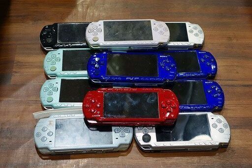【苫小牧バナナ】部品取りに！ ソニー/SONY プレイステーション ポータブル PSP2000 11台セット ジャンク 現状渡し ♪