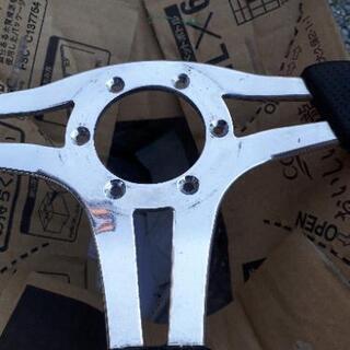 ナルデイのステアリング