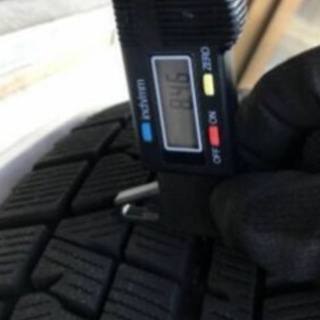 美品バリ山スタッドレス&アルミ 205 65R16