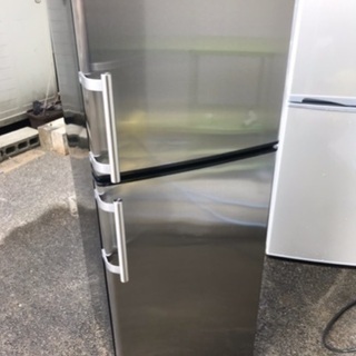 2018年製 アズマ 136L 冷蔵庫 - キッチン家電