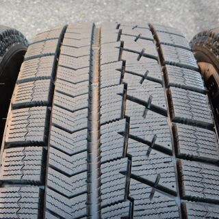 Ｅｘｃｅｅｄｅｒ　１４インチ　溝たっぷりスタッドレス　フリード、ノート