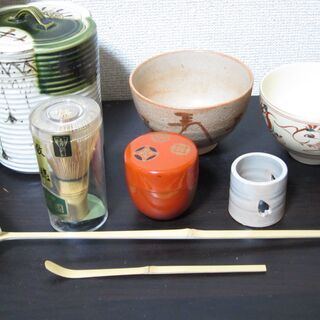 保管品。詳細不明。木箱に入った茶道具セット 茶器 数穂 茶釜師 竹楊園