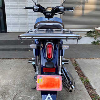 【新古・美品】ホンダ　スーパーカブC125  JA48 ボディカラーブルー　赤シート　走行距離3,100km 新古・美品】ホンダ スーパーカブC125 JA48 ボディカラーブルー 赤