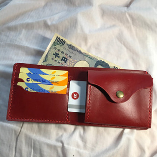 【ネット決済・配送可】ワインレッドの二つ折り財布