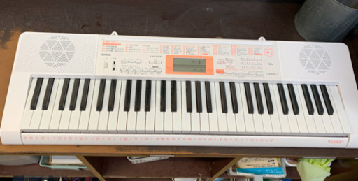 ⭐3/5 値下げ⭐極美品 2016年製 CASIO キーボード 光ナビゲーション 電子ピアノ LK-123 カシオ 61鍵盤