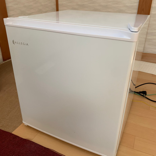 （最終お値下げ）ALLEGIA 2018年製　冷蔵庫46L