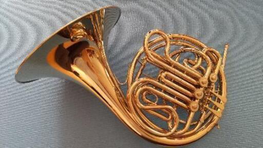 【お取引中】ホルン(シルバーカラーです)*Holton H379モデル