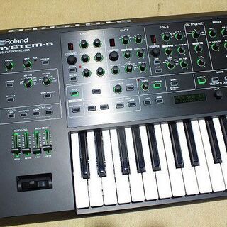 【苫小牧バナナ】Roland/ローランド シンセサイザー/PLUG-OUT Synthesizer SYSTEM-8 中古 動作確認済み♪