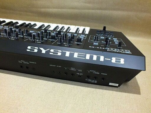 苫小牧バナナ】Roland/ローランド シンセサイザー/PLUG-OUT  