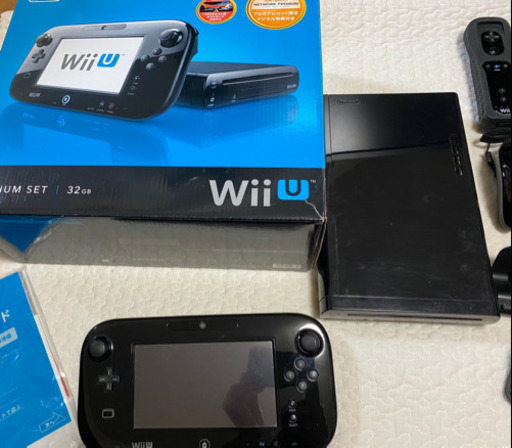 お取引中　Wii U 本体　黒　ソフト4本セット