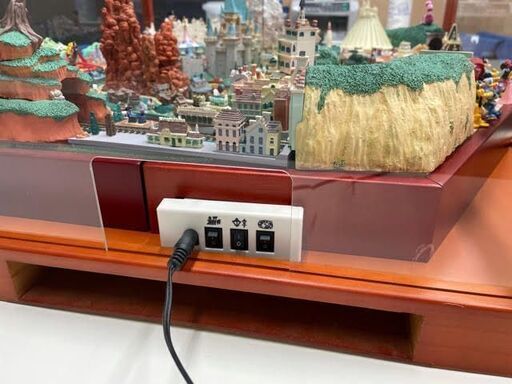 GM250　【現状品】ディズニー模型　カリフォルニアディニズー　ディズニー　模型　ディズニーランド　ディズニーストア　リサイクルショップ　ケイラック朝霞田島店　朝霞　志木　和光　新座　入間　富士見　ふじみ野　さいたま市　練馬　板橋　東久留米　三芳　戸田　蕨　所沢　川口　清瀬 GM250 【現状品】ディズニー模型 カリフォルニアディニズー ディズニー
