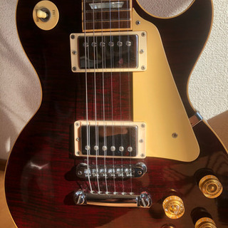 Gibson レスポール　スタンダード　ワインレッド
