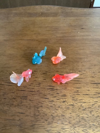 金魚の形のミニチュアおもちゃ Komohana 田原本のその他の中古あげます 譲ります ジモティーで不用品の処分 金魚の形のミニチュアおもちゃ Komohana 田原本のその他の中古あげます 譲ります ジモティーで不用品の処分