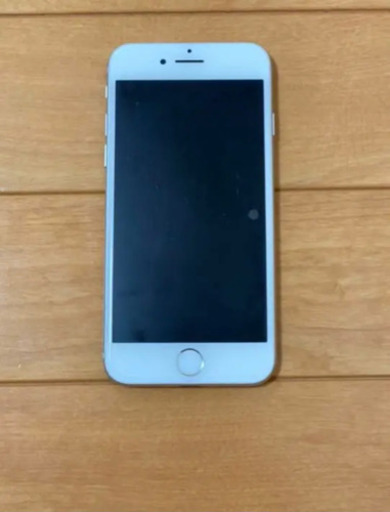 美品】iPhone 7 Silver 128 GB SIMフリー