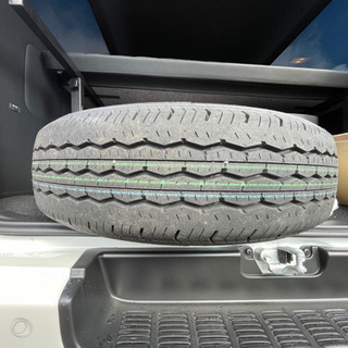 ハイエース　純正タイヤホイールセット