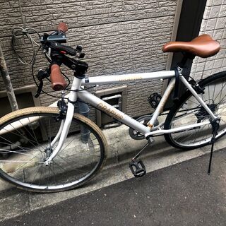 クロスバイク 自転車 後ろタイヤ修理済み 格安 2020年3月購入 クロスバイク 自転車 後ろタイヤ修理済み 格安 2020年3月購入