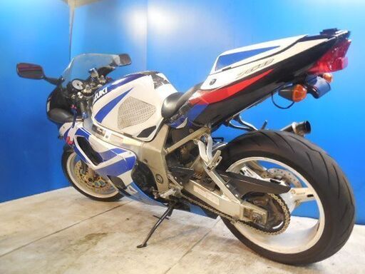 SUZUKI GSX-R750 白/青 期間限定値下げ 車検残有り 名変で乗れます 格安配送キャンペーン 諸経費０円 始動確認済み 激安 横浜 都筑 宮前 SUZUKI GSX-R750 白/青 期間限定値下げ 車検残有り 名変で乗れます